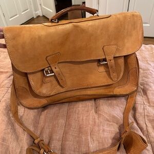 Vintage Classic Tan Leather Messenger Bag / Satchel